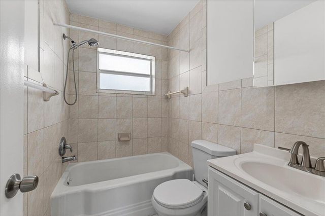 1016 N 16th Avenue 3, Hollywood, FL 33020