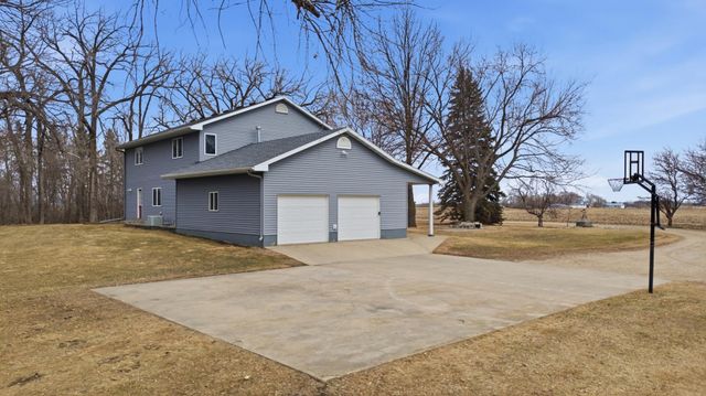24389 70th Avenue N, Hawley, MN 56549