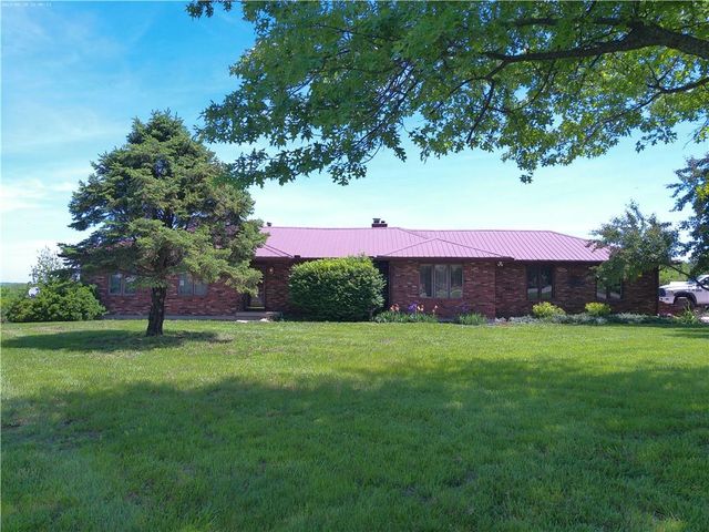 27061 Willow Drive, Paola, KS 66071