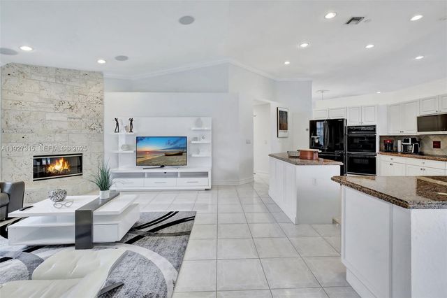 2922 Medinah, Weston, FL 33332