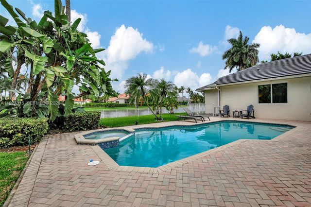 2922 Medinah, Weston, FL 33332