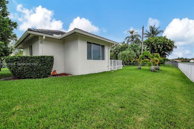 2922 Medinah, Weston, FL 33332