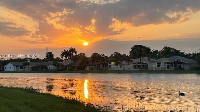 2922 Medinah, Weston, FL 33332