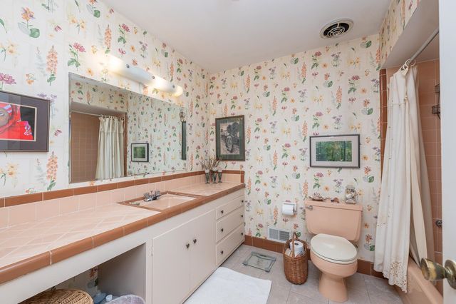 332 St James Drive, Spartanburg, SC 29301