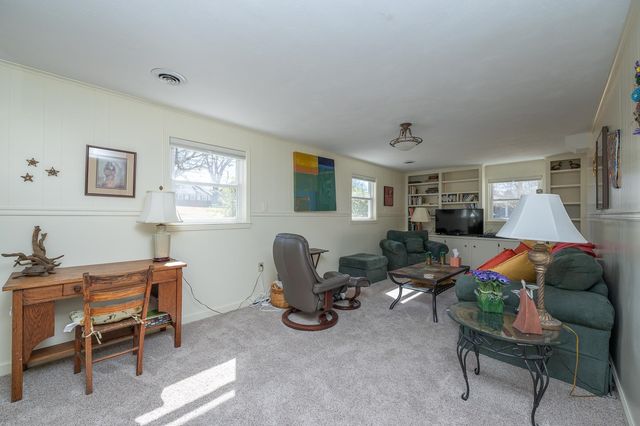 332 St James Drive, Spartanburg, SC 29301