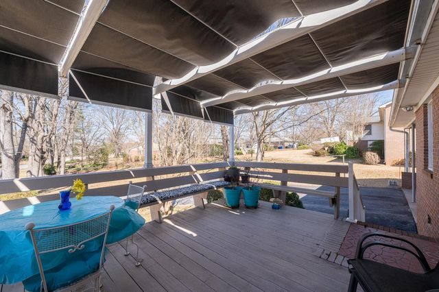 332 St James Drive, Spartanburg, SC 29301