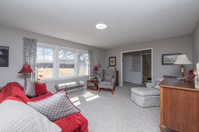 332 St James Drive, Spartanburg, SC 29301