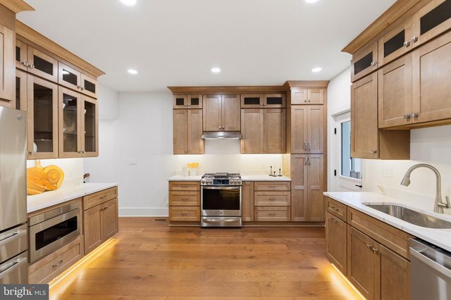 307 M ST NE, Washington, DC 20002