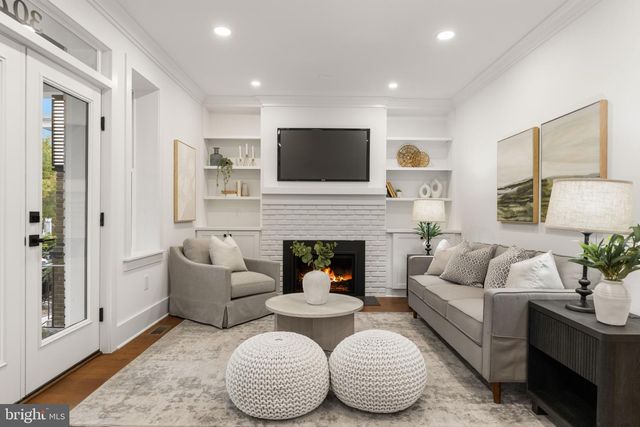 307 M ST NE, Washington, DC 20002
