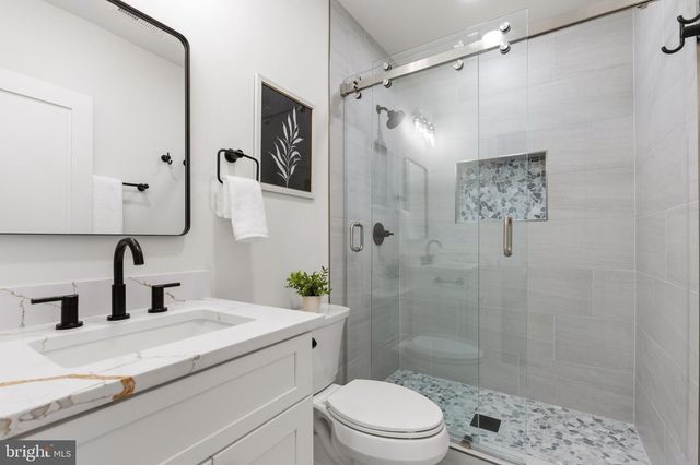 307 M ST NE, Washington, DC 20002