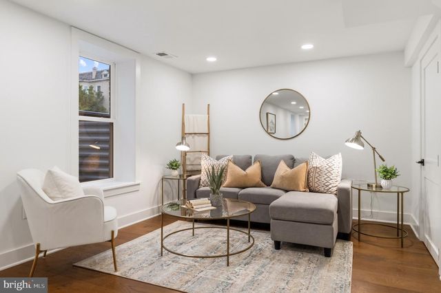 307 M ST NE, Washington, DC 20002