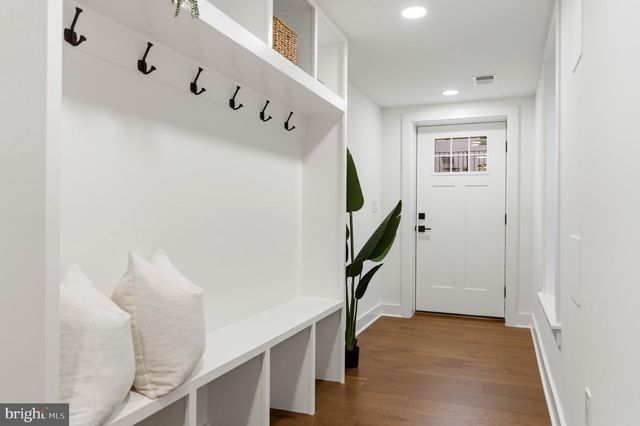 307 M ST NE, Washington, DC 20002