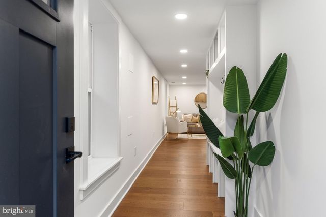 307 M ST NE, Washington, DC 20002