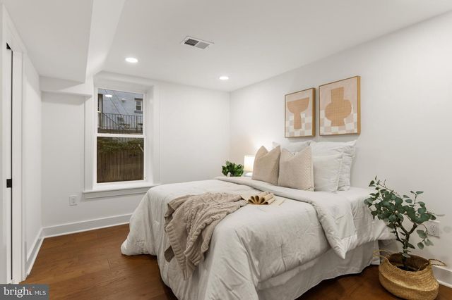 307 M ST NE, Washington, DC 20002