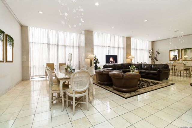 7701 Wurzbach Rd Apt 308, San Antonio, TX 78229