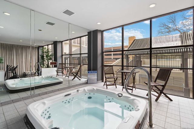 7701 Wurzbach Rd Apt 308, San Antonio, TX 78229