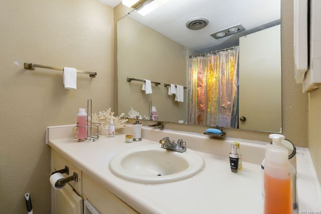 7701 Wurzbach Rd Apt 308, San Antonio, TX 78229