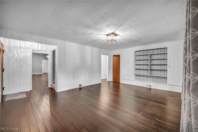 10906 Fitzwater Road, Brecksville, OH 44141