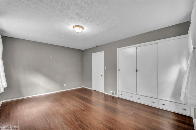 10906 Fitzwater Road, Brecksville, OH 44141