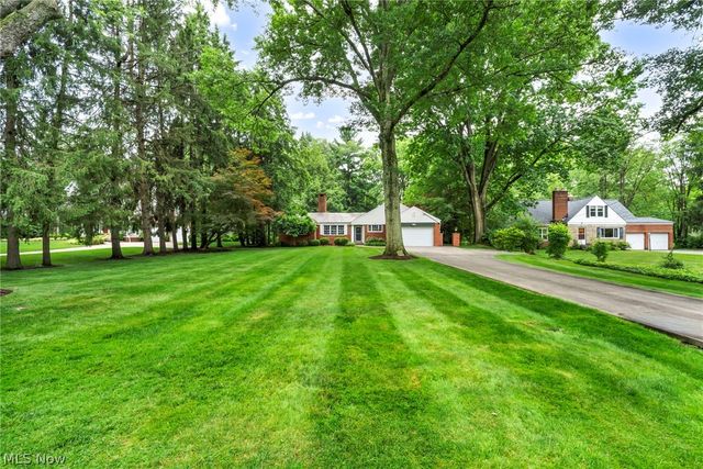 10906 Fitzwater Road, Brecksville, OH 44141