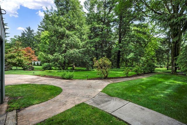 10906 Fitzwater Road, Brecksville, OH 44141