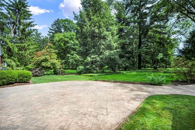 10906 Fitzwater Road, Brecksville, OH 44141
