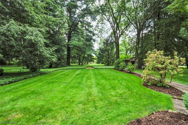 10906 Fitzwater Road, Brecksville, OH 44141