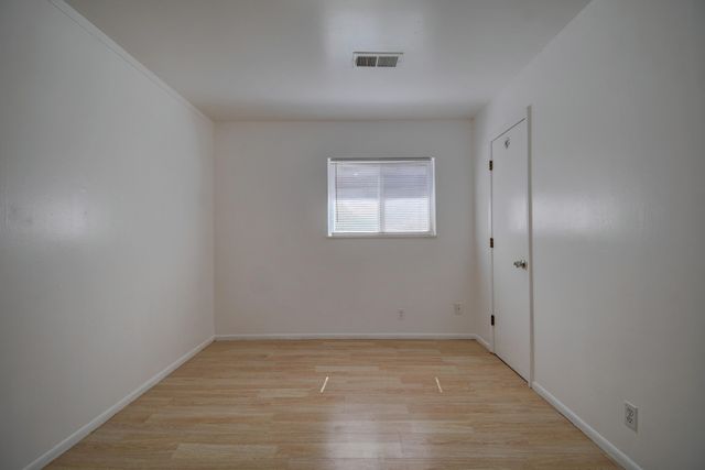 3513 Crest Avenue SE, Albuquerque, NM 87106