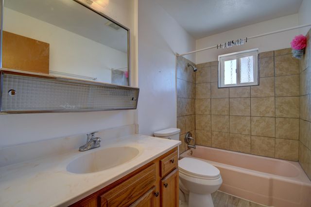 3513 Crest Avenue SE, Albuquerque, NM 87106