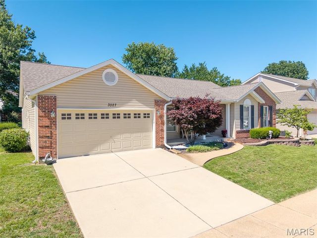 3027 Piney Pointe Drive, St Louis, MO 63129