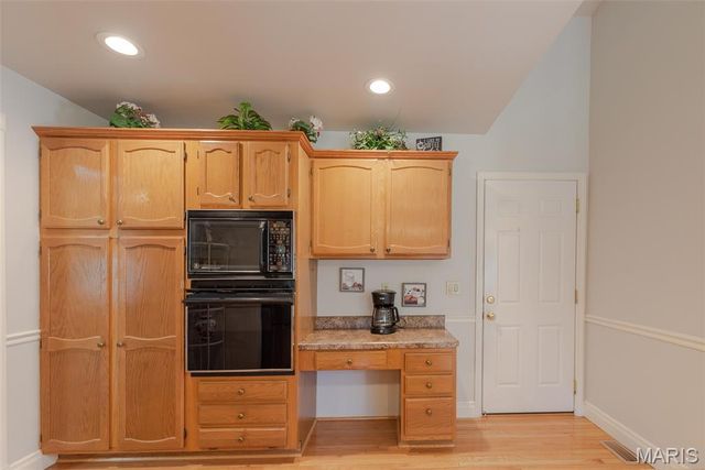 3027 Piney Pointe Drive, St Louis, MO 63129