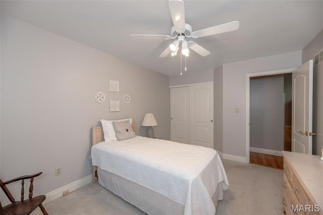 3027 Piney Pointe Drive, St Louis, MO 63129