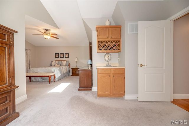 3027 Piney Pointe Drive, St Louis, MO 63129