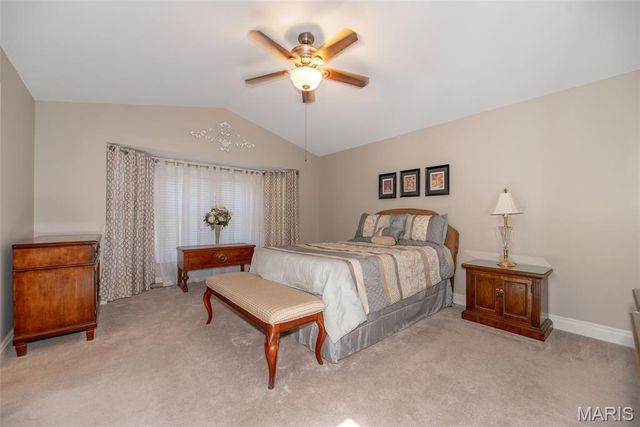 3027 Piney Pointe Drive, St Louis, MO 63129