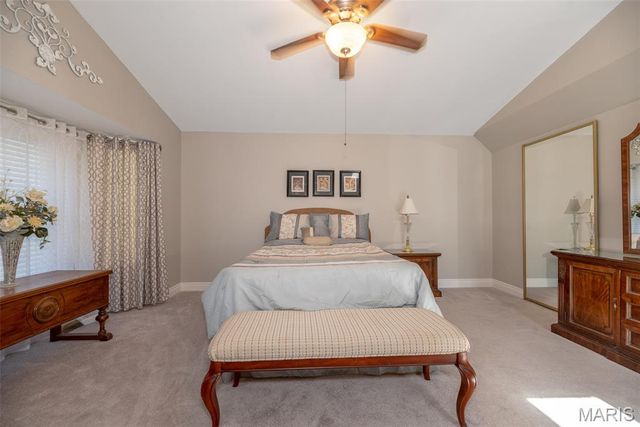 3027 Piney Pointe Drive, St Louis, MO 63129