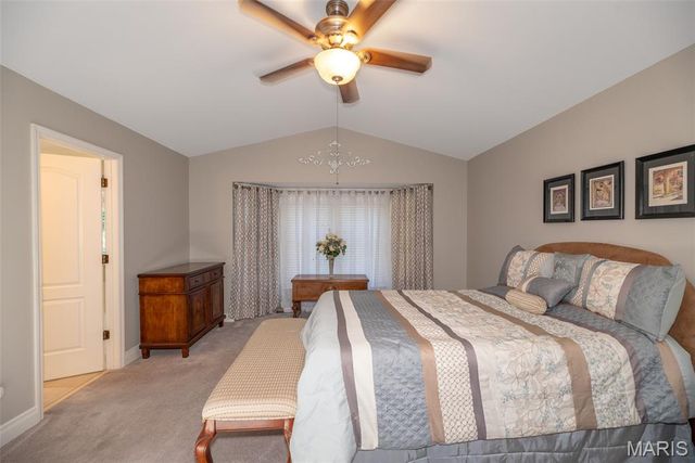 3027 Piney Pointe Drive, St Louis, MO 63129