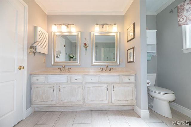 3027 Piney Pointe Drive, St Louis, MO 63129