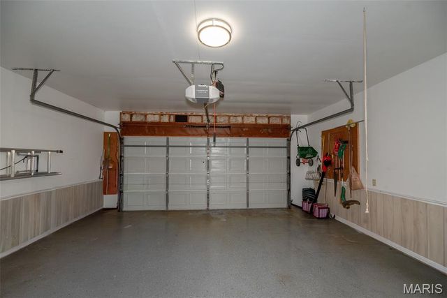 3027 Piney Pointe Drive, St Louis, MO 63129