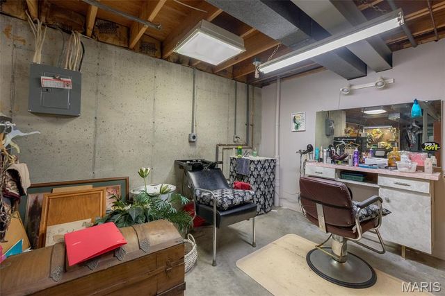 3027 Piney Pointe Drive, St Louis, MO 63129