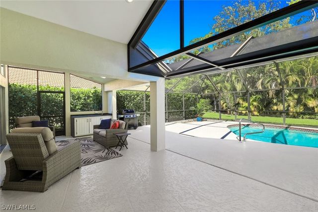 547 Cormorant CV, Naples, FL 34113