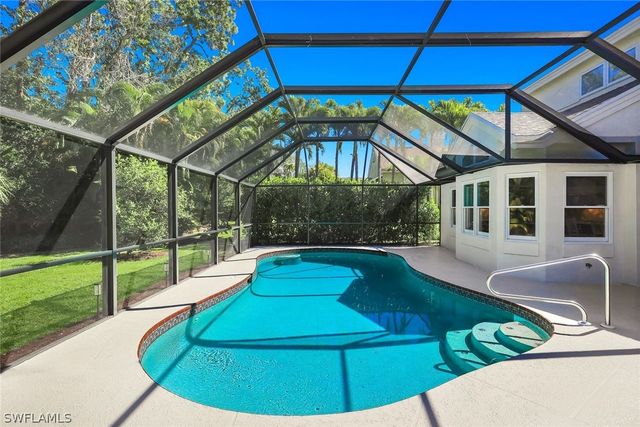 547 Cormorant CV, Naples, FL 34113