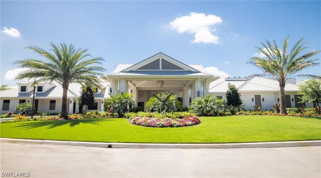 547 Cormorant CV, Naples, FL 34113