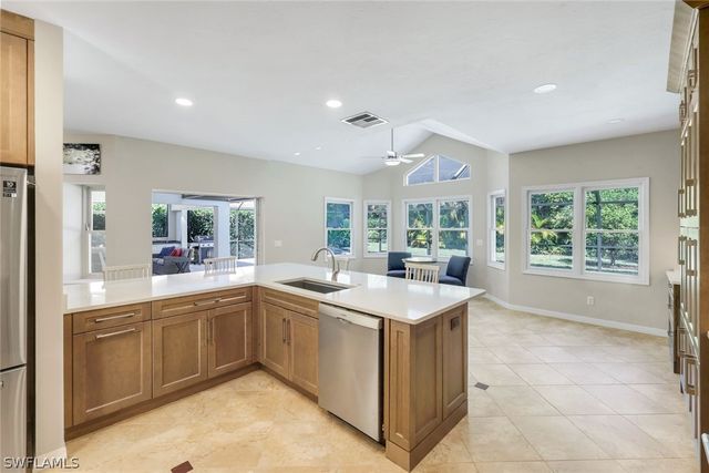 547 Cormorant CV, Naples, FL 34113