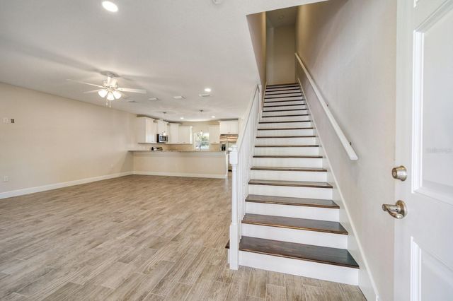 8411 DAVES HOMES PLACE, Tampa, FL 33614