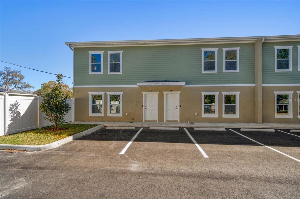 8411 DAVES HOMES PLACE, Tampa, FL 33614