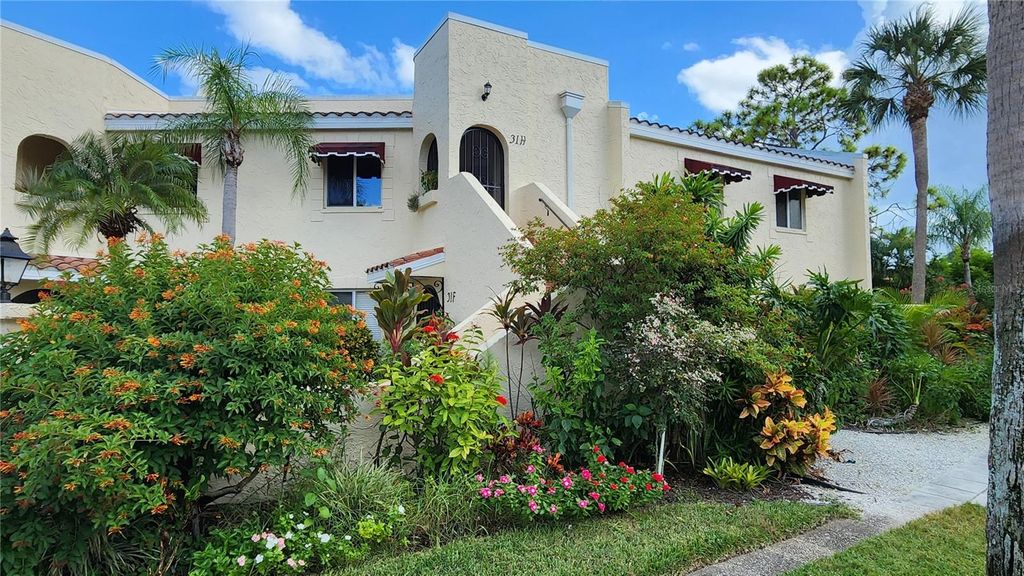 Image 2 of property listing at 6101 34TH STREET W 31H, Bradenton, FL 34210