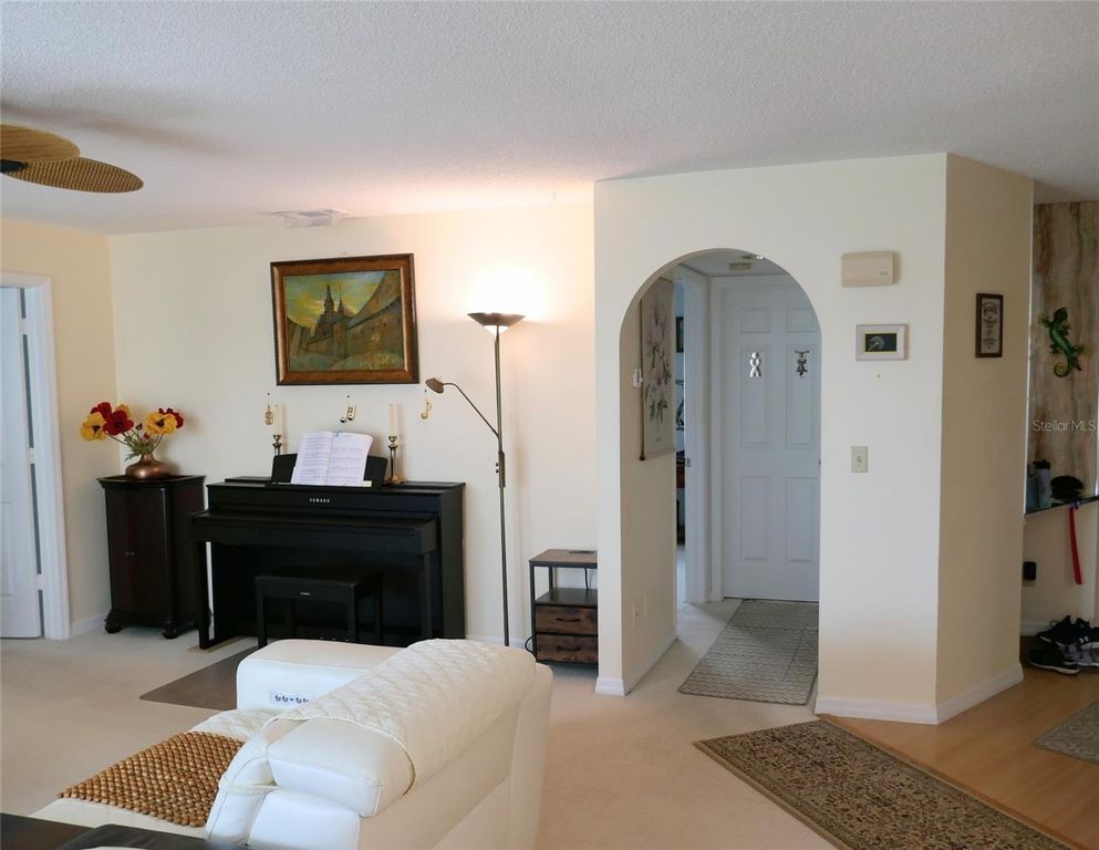 Image 15 of property listing at 6101 34TH STREET W 31H, Bradenton, FL 34210