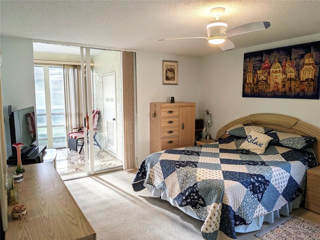 Image 17 of property listing at 6101 34TH STREET W 31H, Bradenton, FL 34210