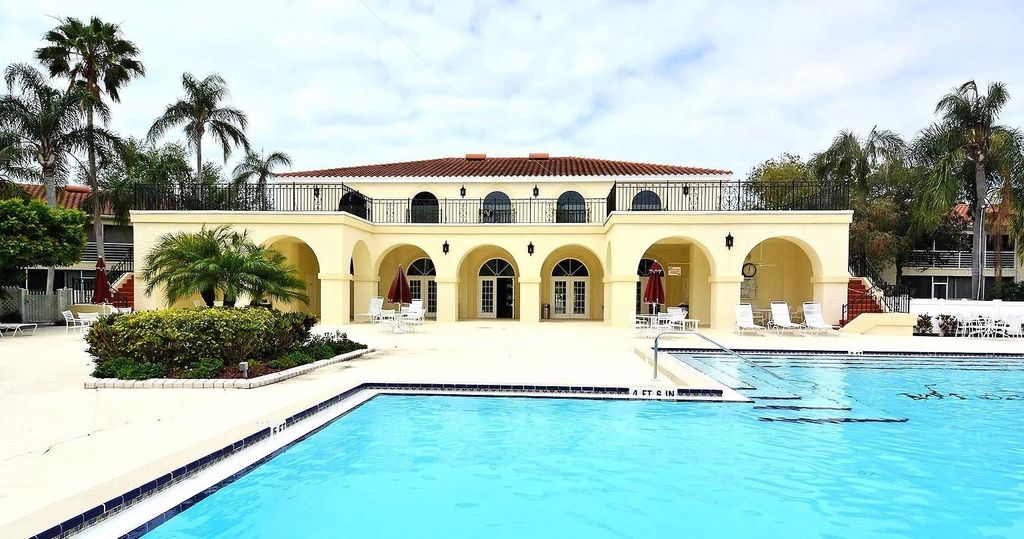 Image 41 of property listing at 6101 34TH STREET W 31H, Bradenton, FL 34210