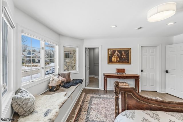 2 Stewart Ct, Old Tappan Boro, NJ 07675